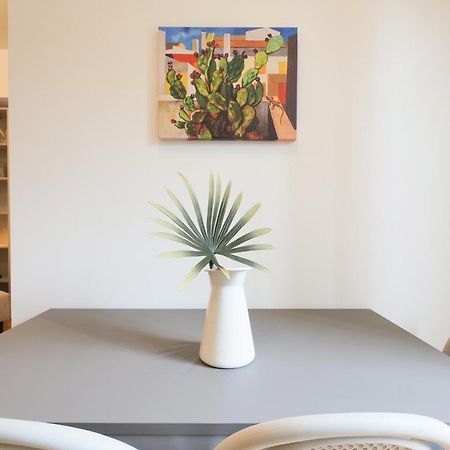 Apartamento Primopiano - Albani Milán Exterior foto