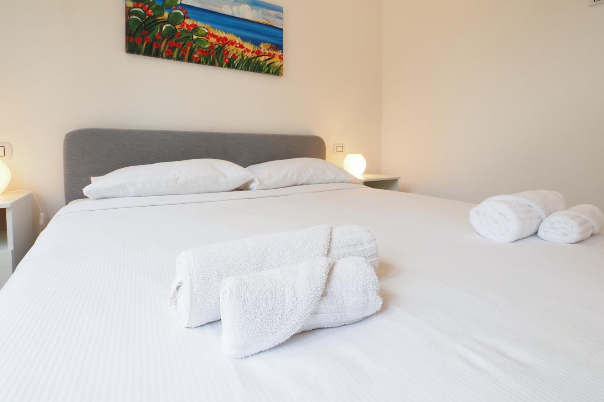 Apartamento Primopiano - Albani Milán Exterior foto