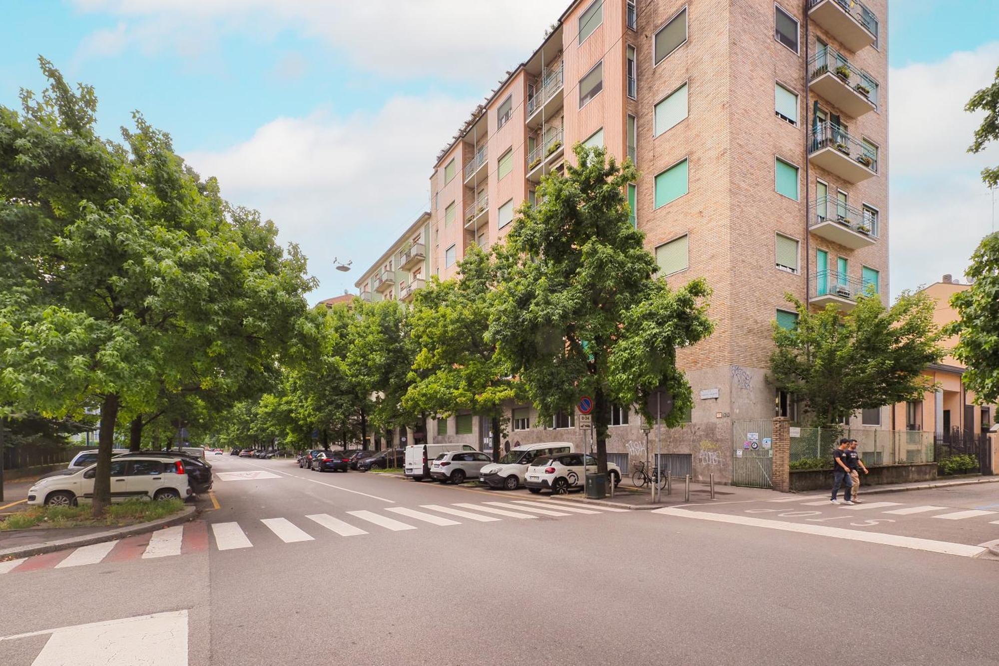 Apartamento Primopiano - Albani Milán Exterior foto